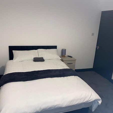 Houghton Guest House 1 Stoke-on-Trent Екстериор снимка