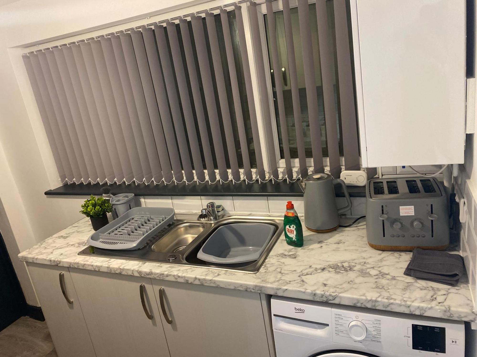 Houghton Guest House 1 Stoke-on-Trent Екстериор снимка