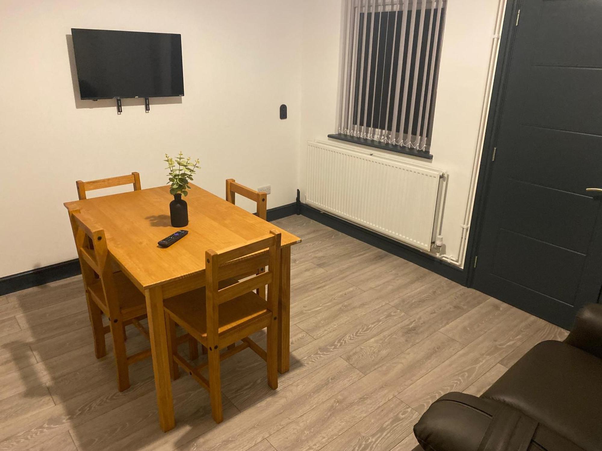 Houghton Guest House 1 Stoke-on-Trent Екстериор снимка