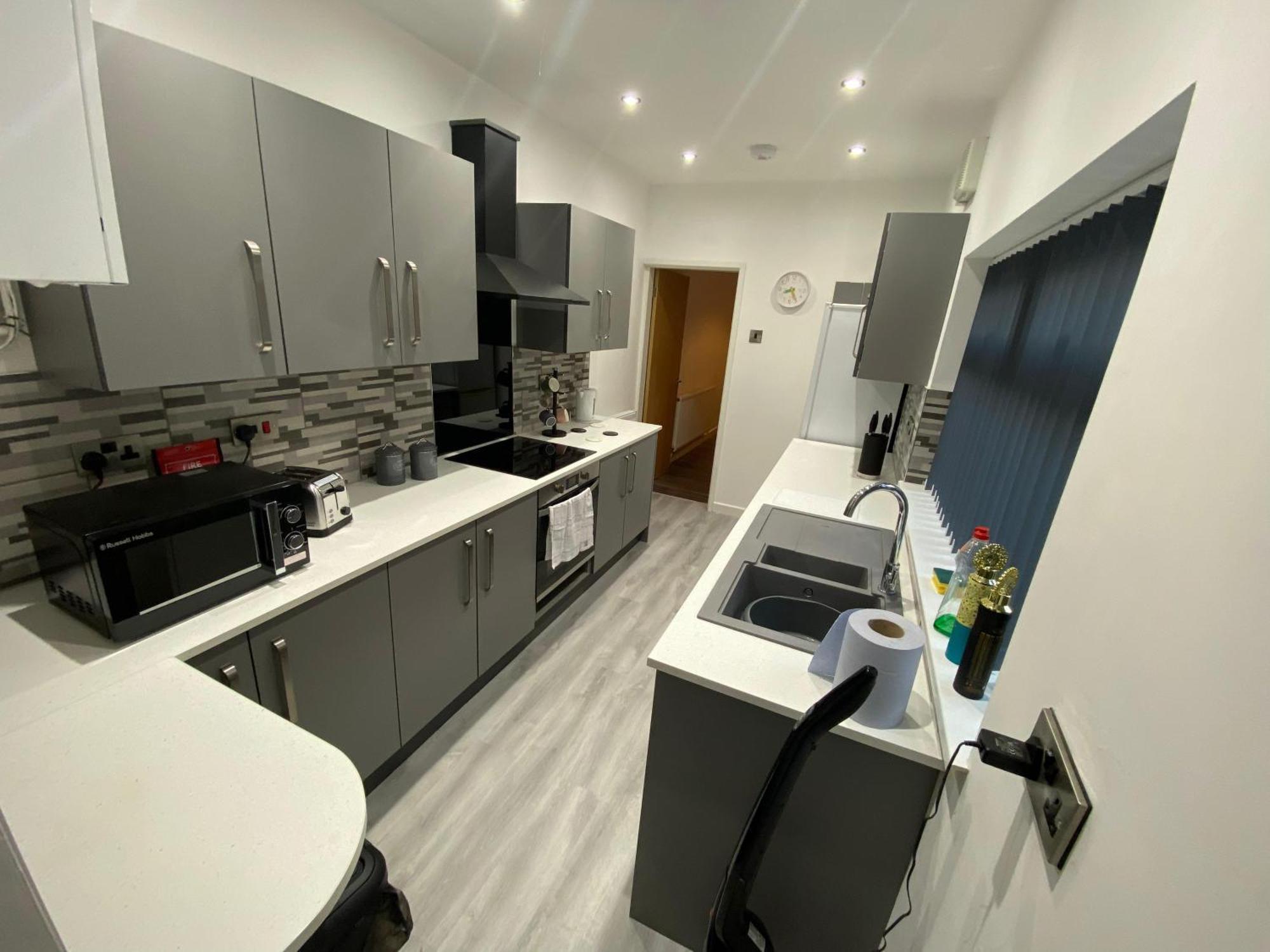 Houghton Guest House 1 Stoke-on-Trent Екстериор снимка